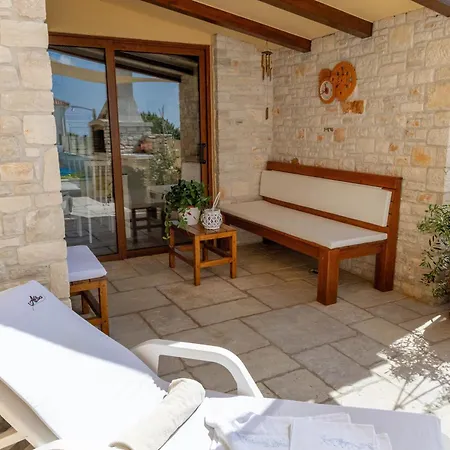 Apartman Luxury Alba With Pool