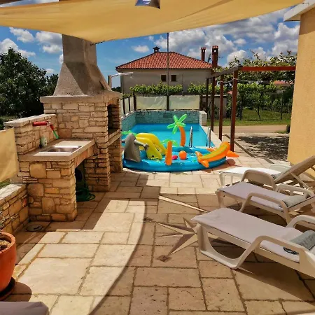 Luxury Alba With Pool * Kanfanar